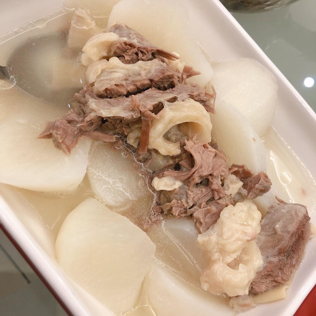 清炖白萝卜牛腩汤