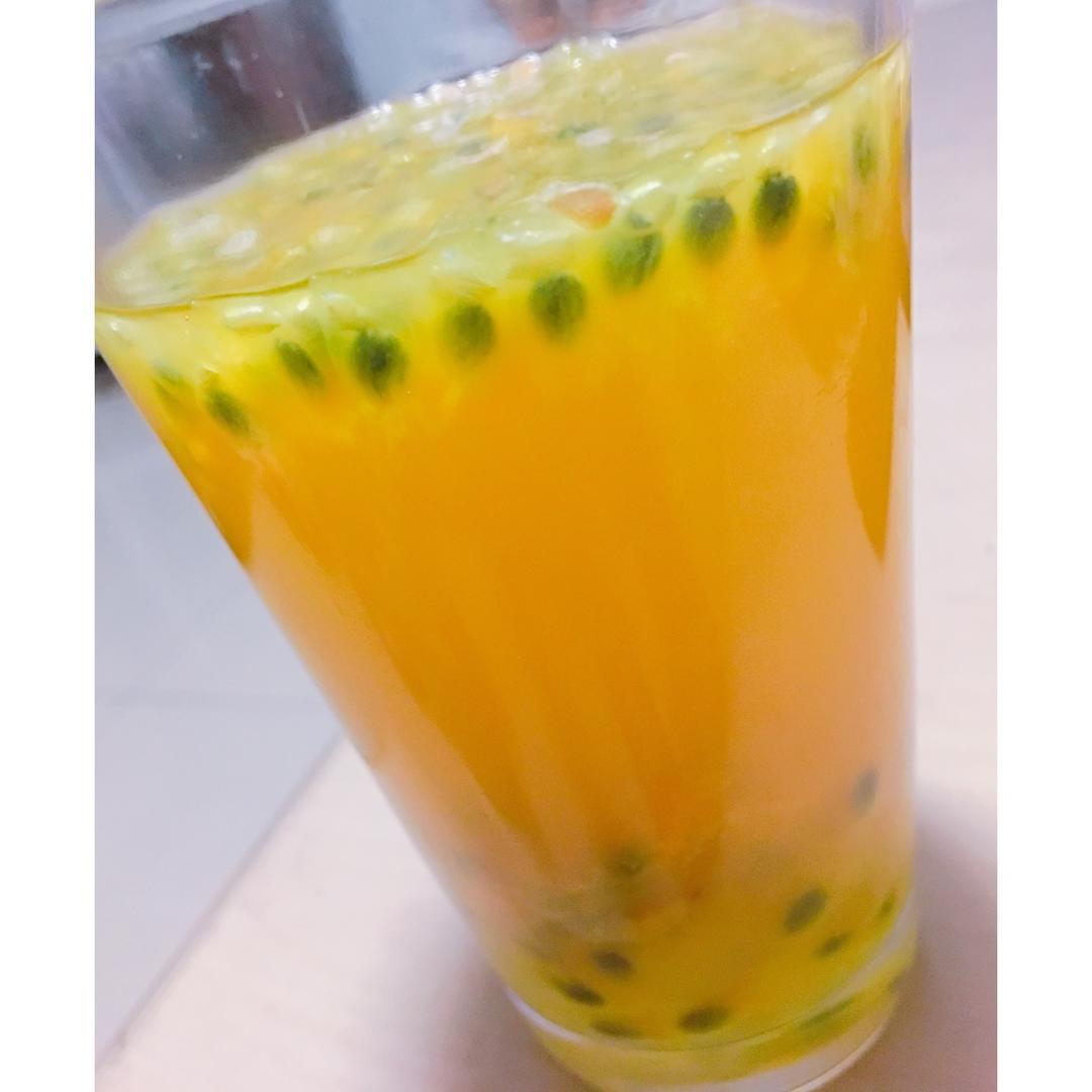 百香果的朴素吃法（百香果汁）