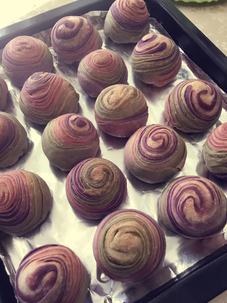 彩虹渐变蛋黄酥（无需揉出膜）