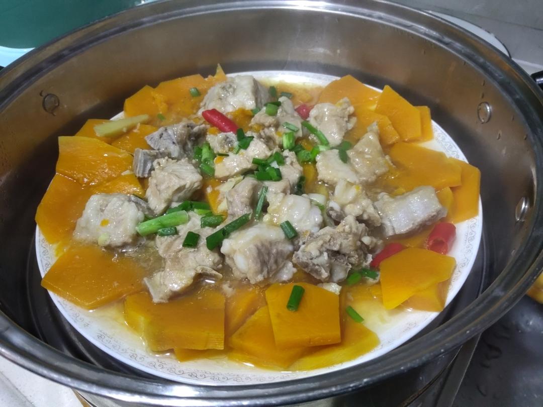 两步！做出嫩滑又多汁的南瓜🎃蒸排骨