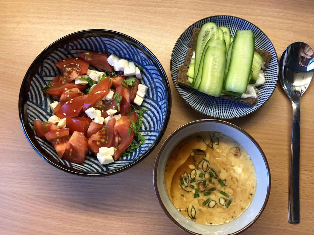 牛油果豆腐番茄沙拉