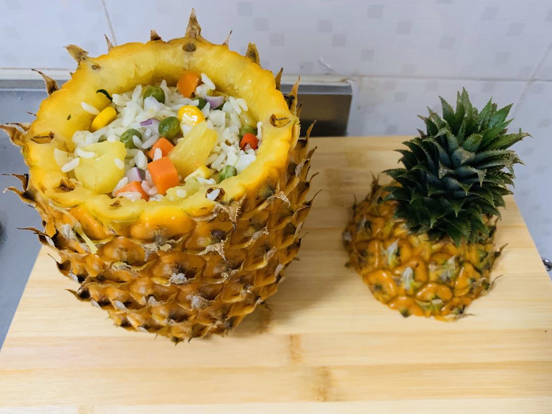 好看又好吃de菠萝炒饭