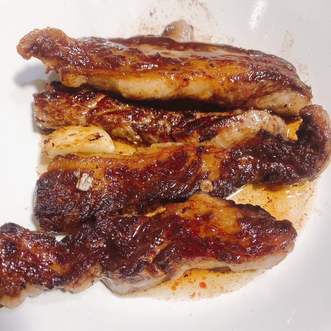 好吃到哭的煎牛排