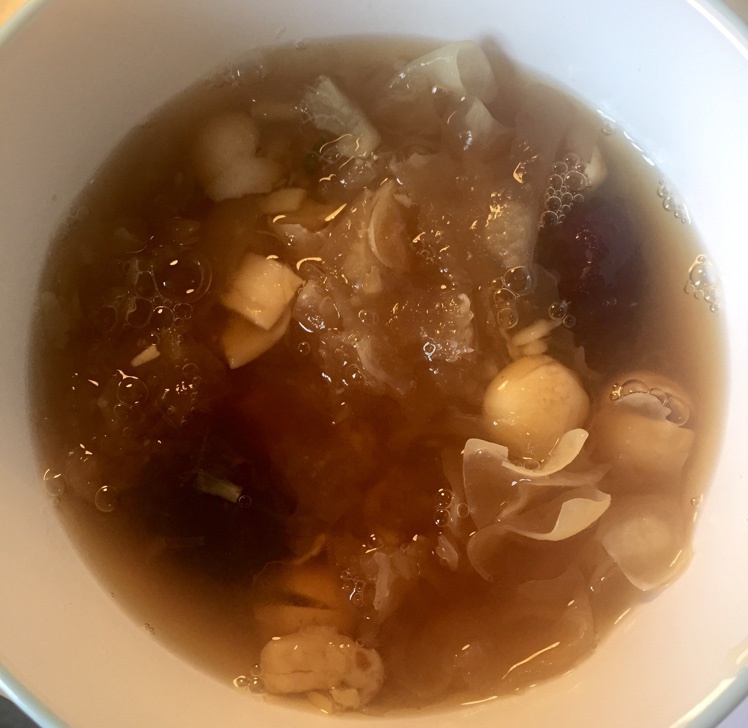 红枣银耳莲子羹