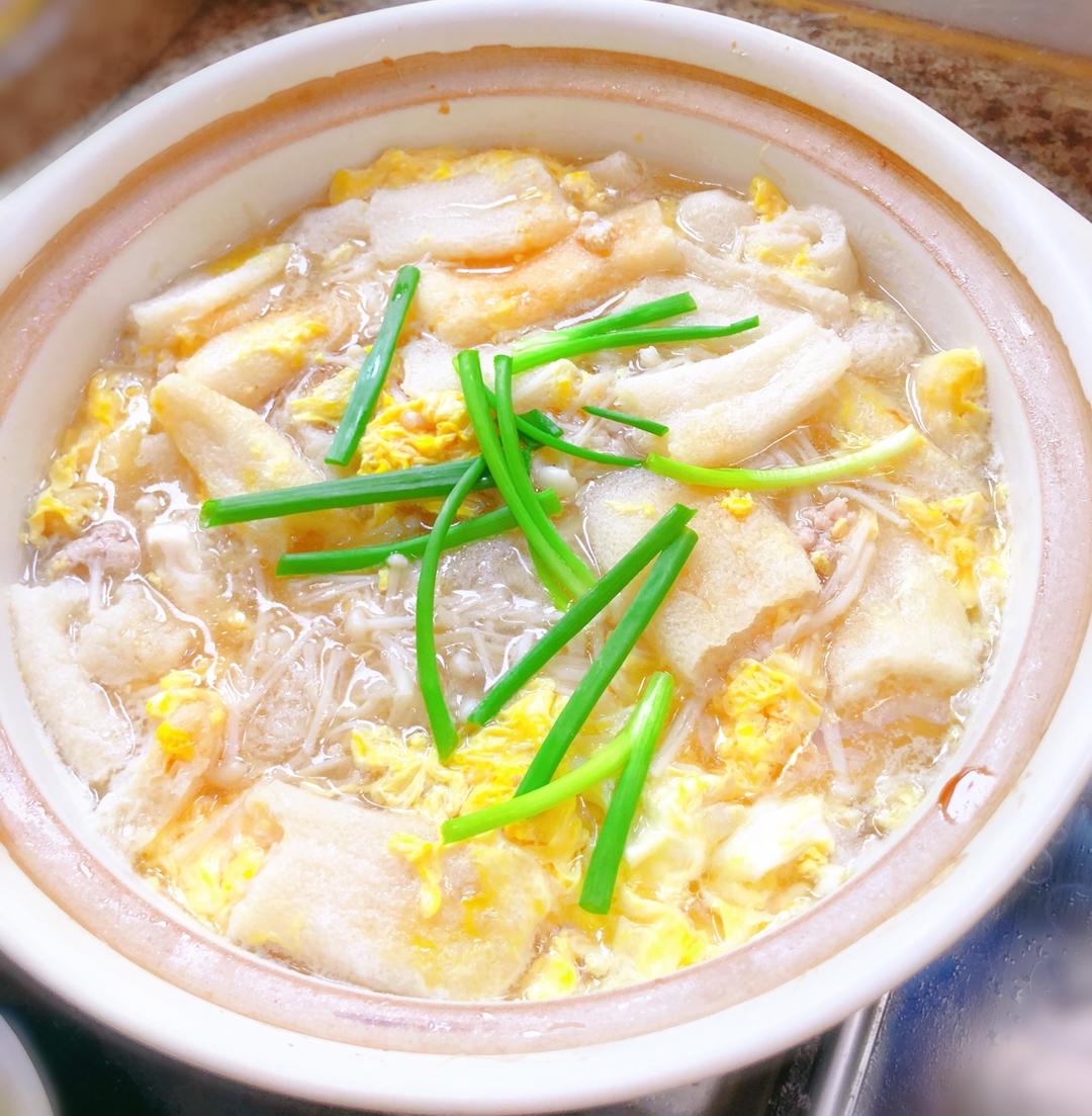 金针菇豆腐瑶柱汤