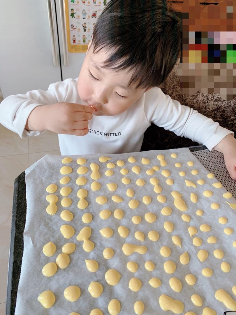 蛋黄溶豆