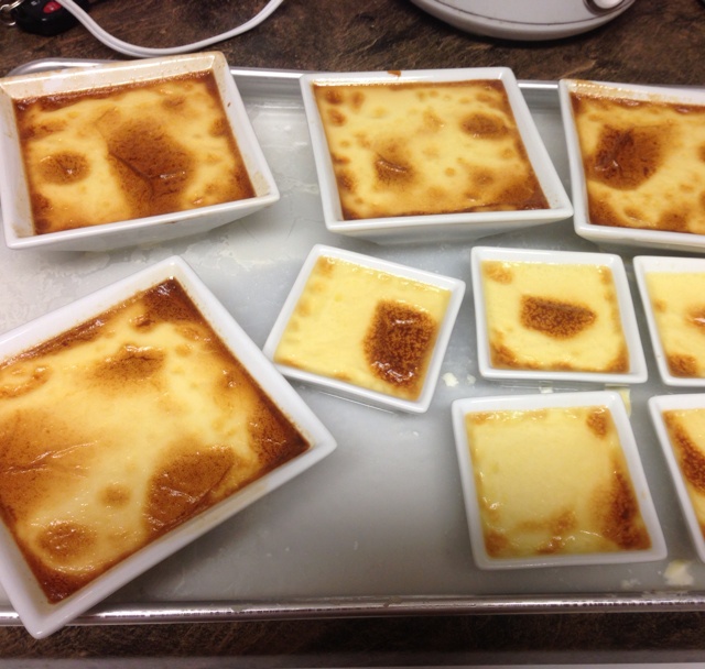 Crèmebrulée。法式烤布雷。焦糖布丁。