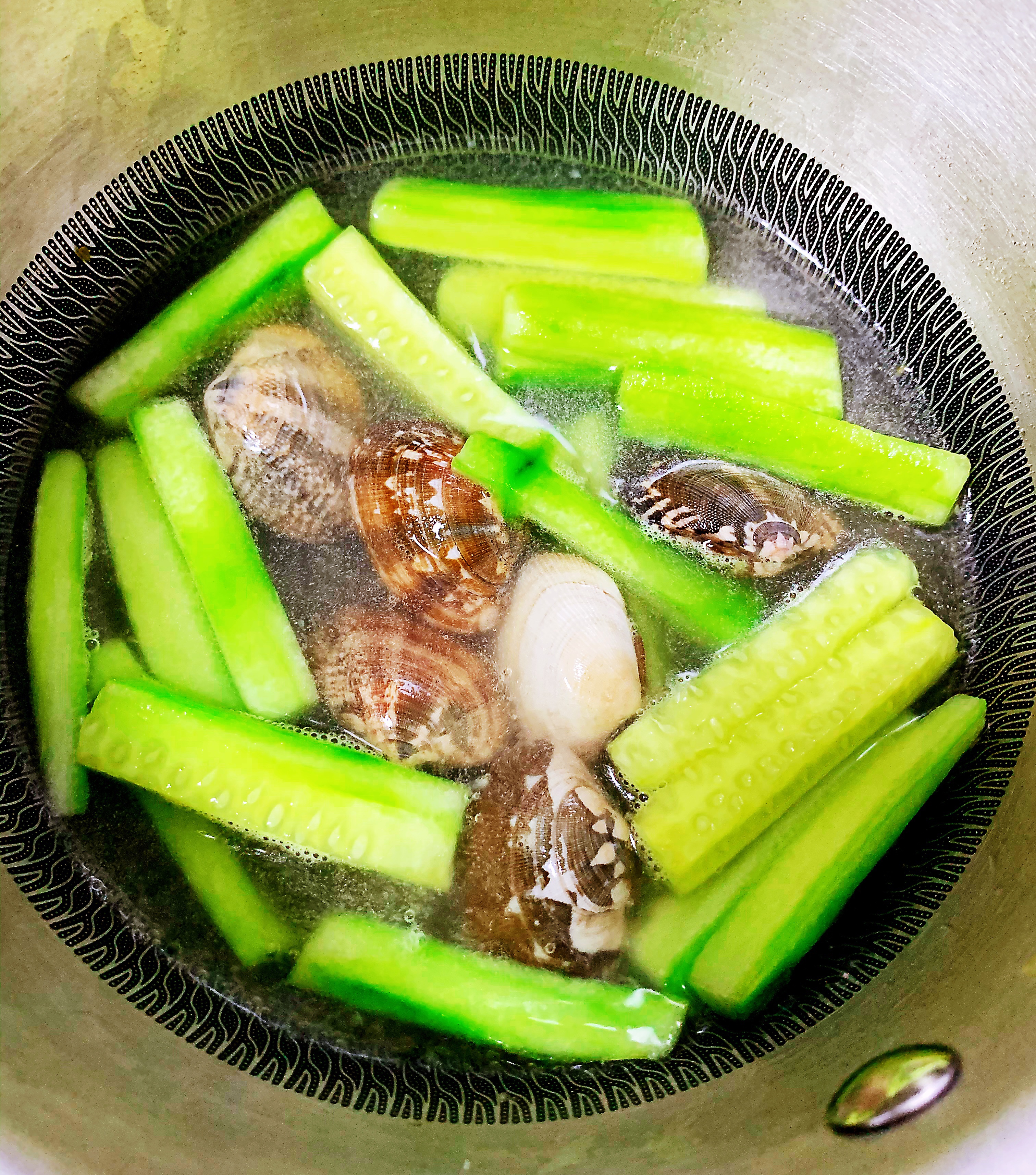 宝宝黄瓜蛤蜊汤的做法