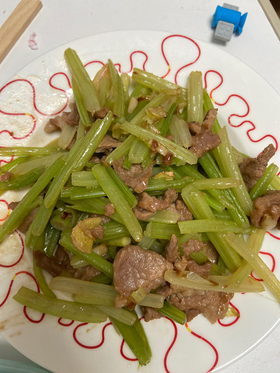芹菜炒牛肉