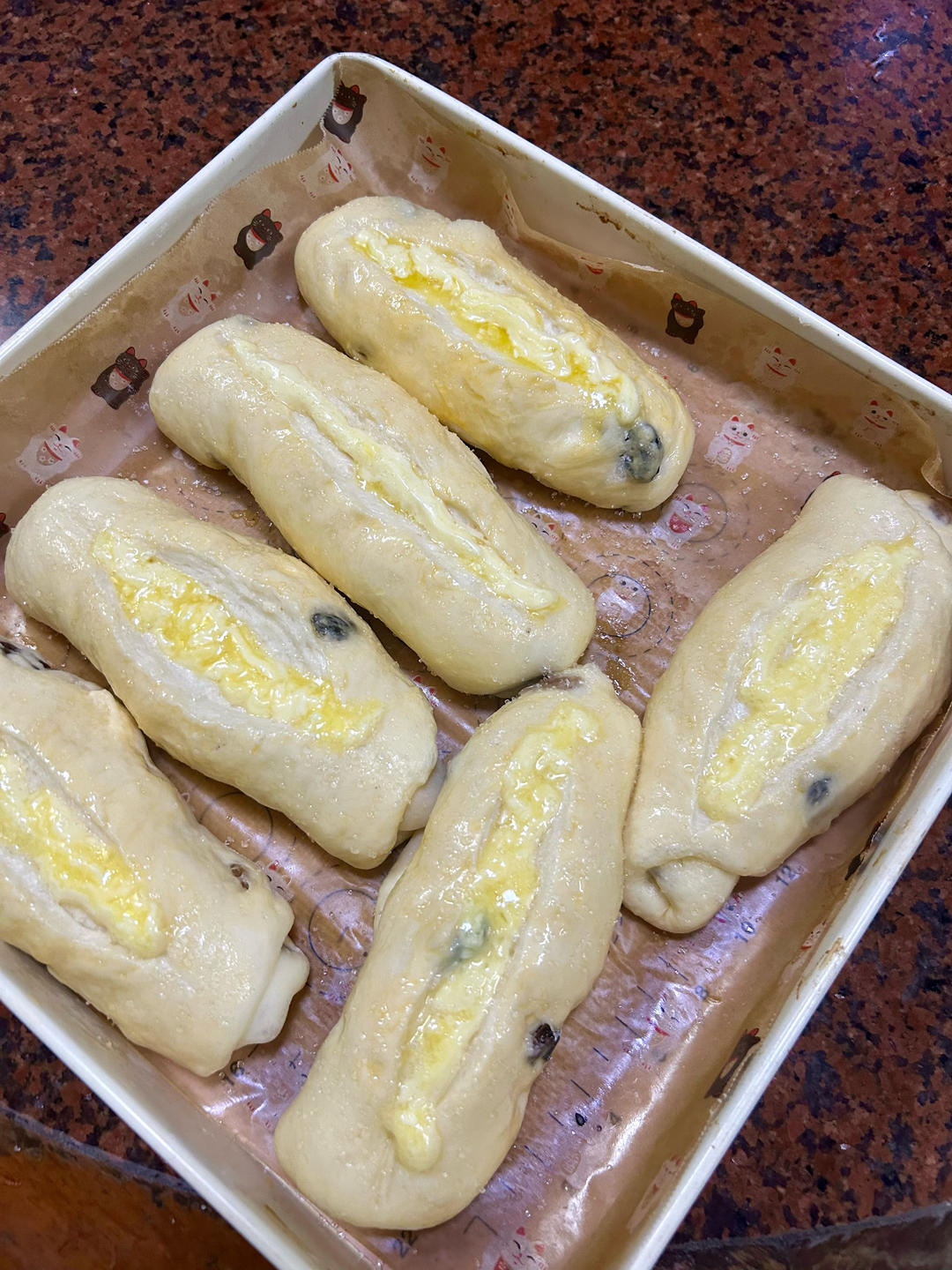 奶香松软的葡萄干面包｜有手就会