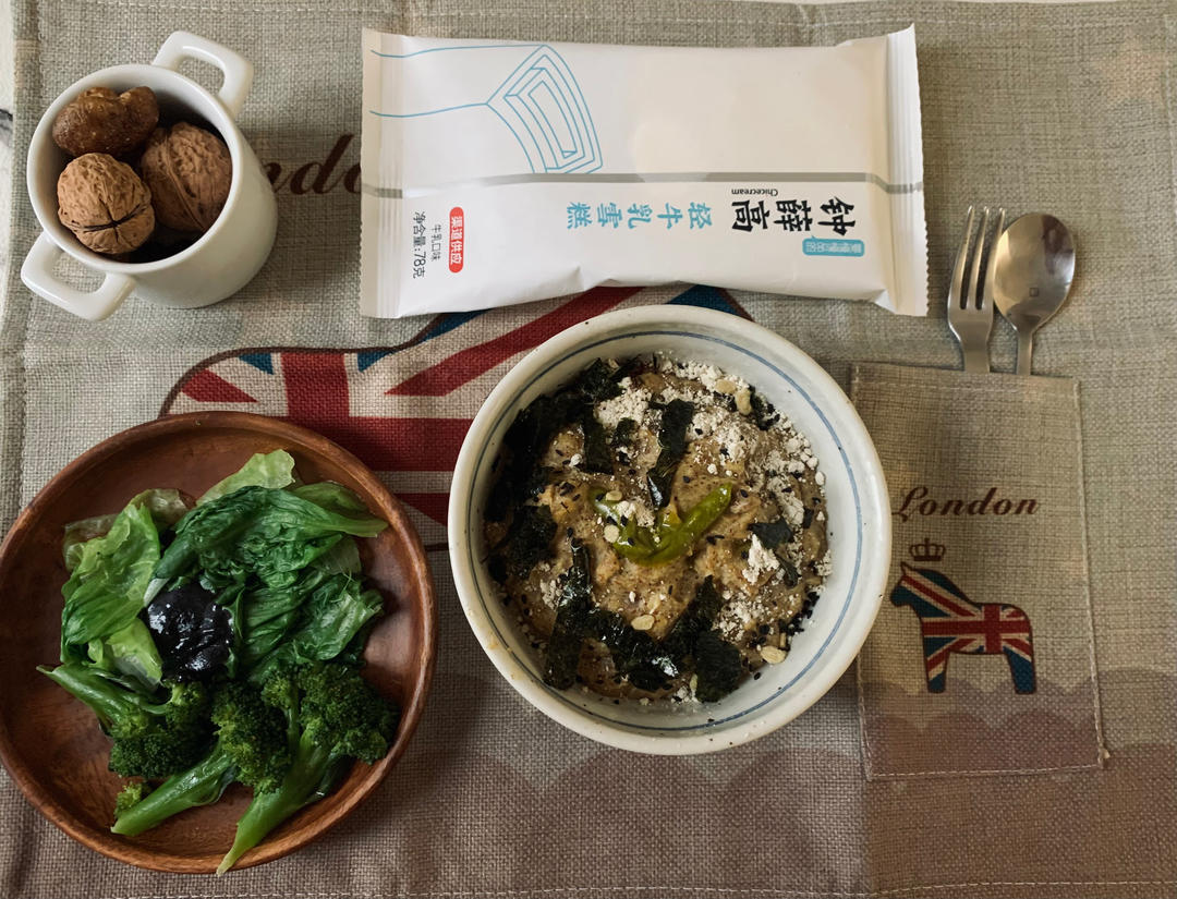 鐘高薛雪糕燕麥粥