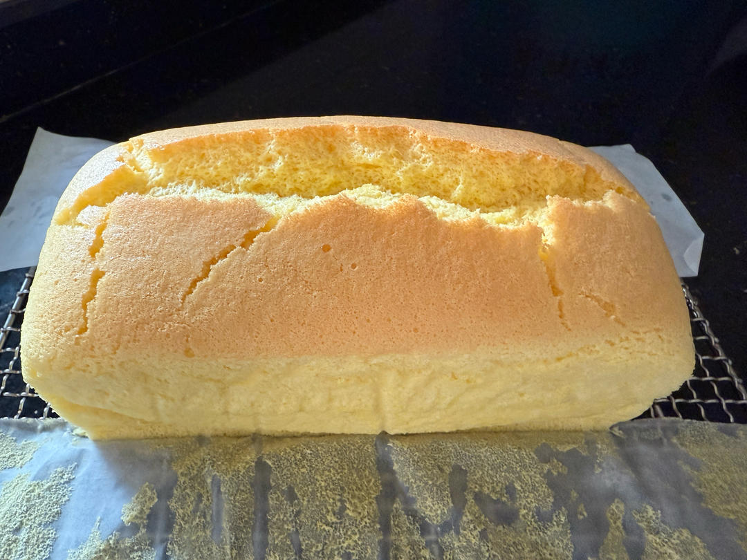 堪比柯基屁股
爆浆芝士🧀古早蛋糕