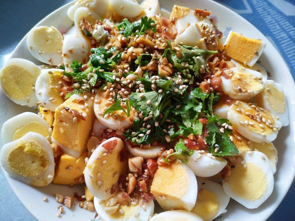 凉拌鸭蛋