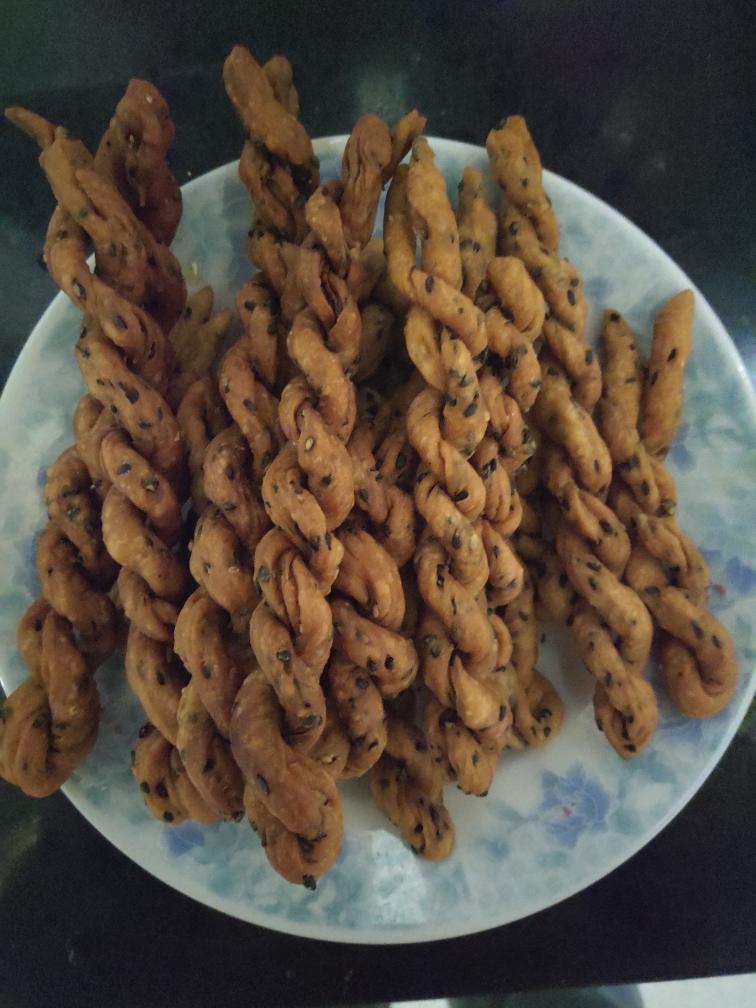 香酥小麻花的做法