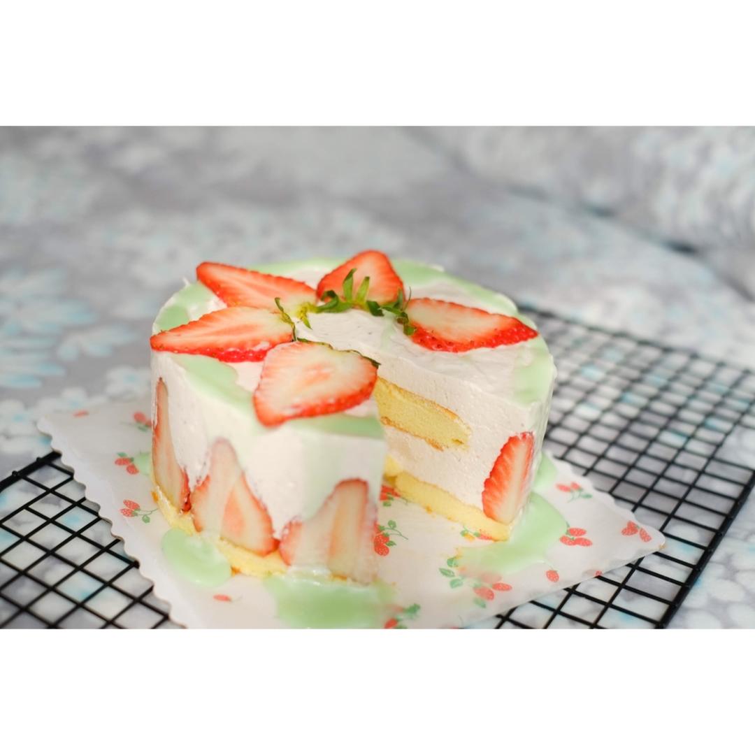 巧克力草莓慕斯蛋糕