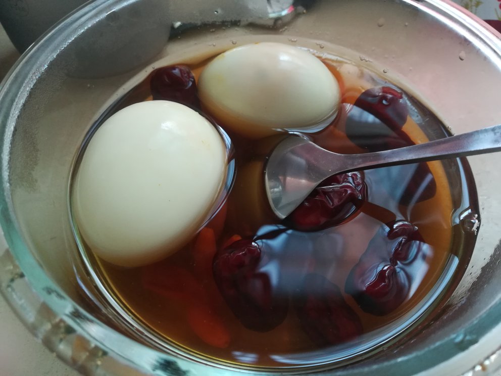 枸杞红枣煲鸡蛋