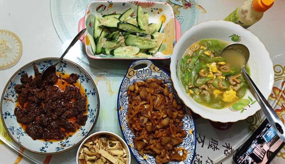 丝瓜虾干鸡蛋汤
