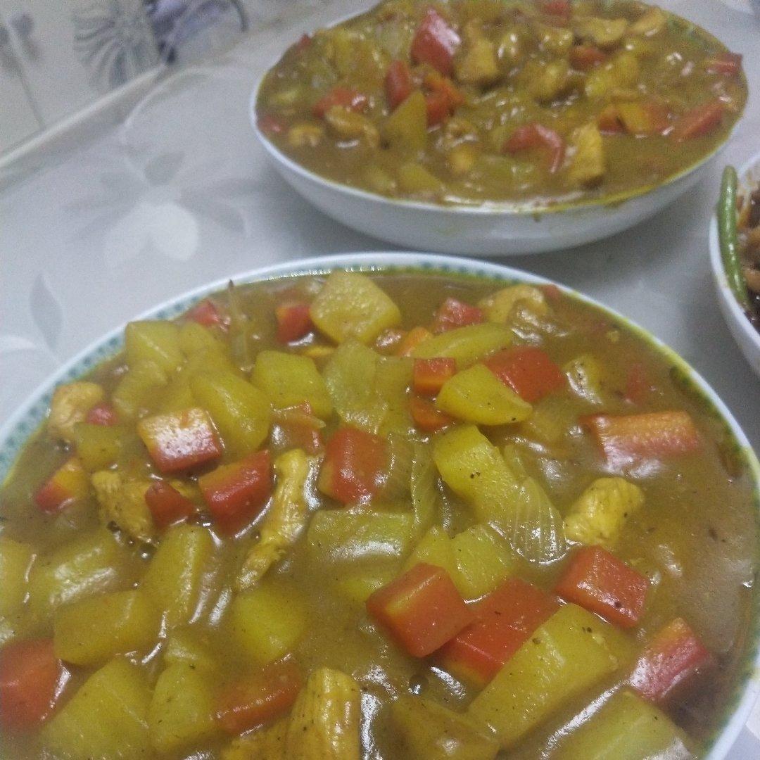 咖喱土豆鸡块
