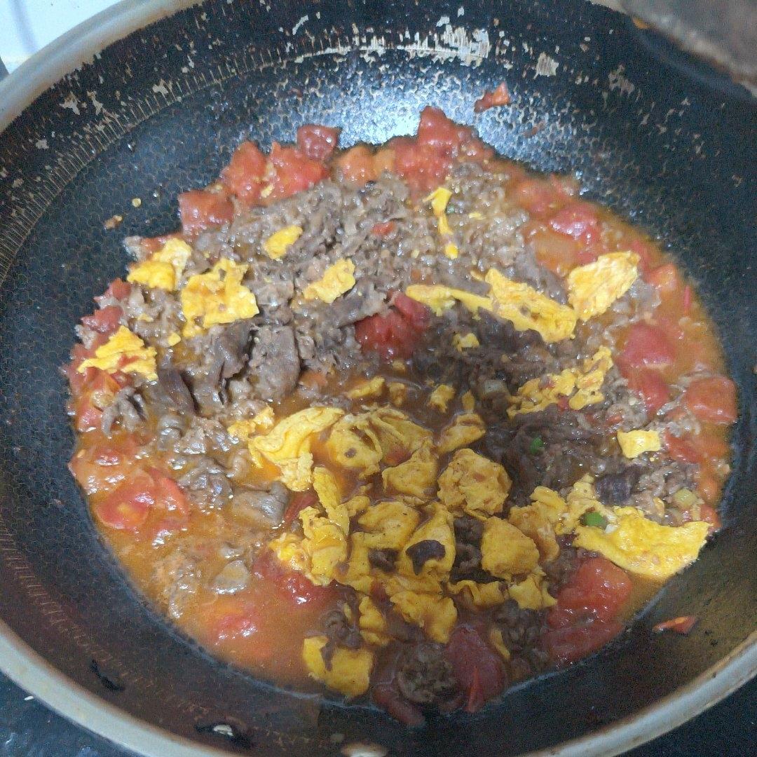 酸甜浓郁～超开胃🔥番茄滑蛋牛肉饭