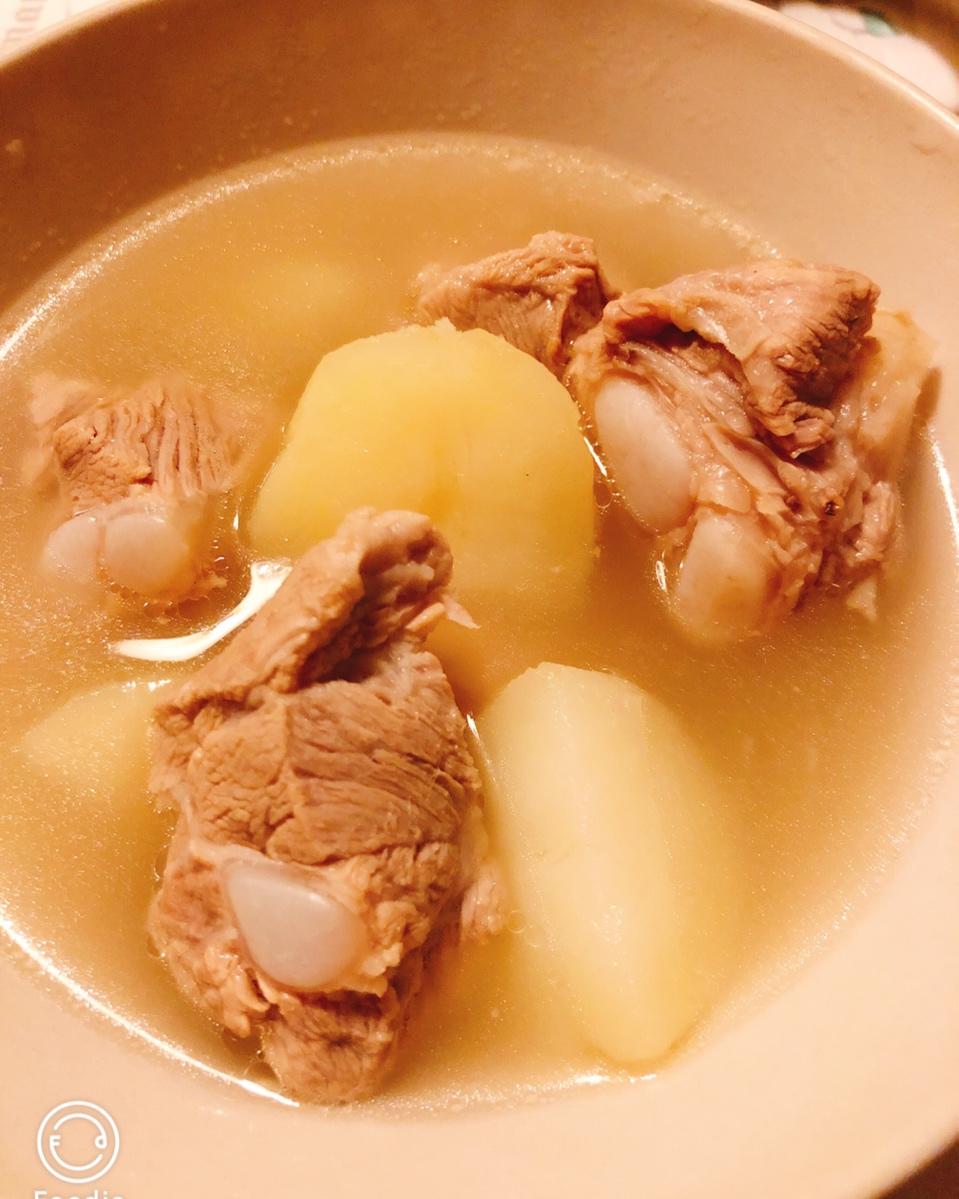 土豆排骨汤