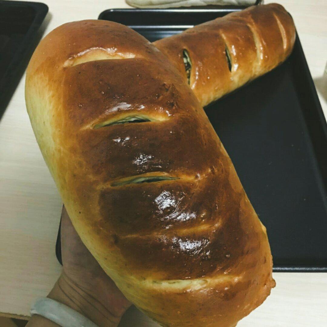 风靡代购店的新疆果仁大列巴