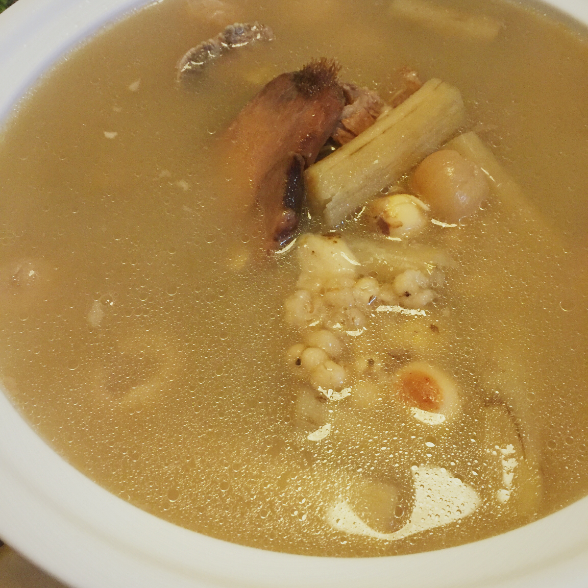 廣東老火湯—牛蒡土伏苓湯