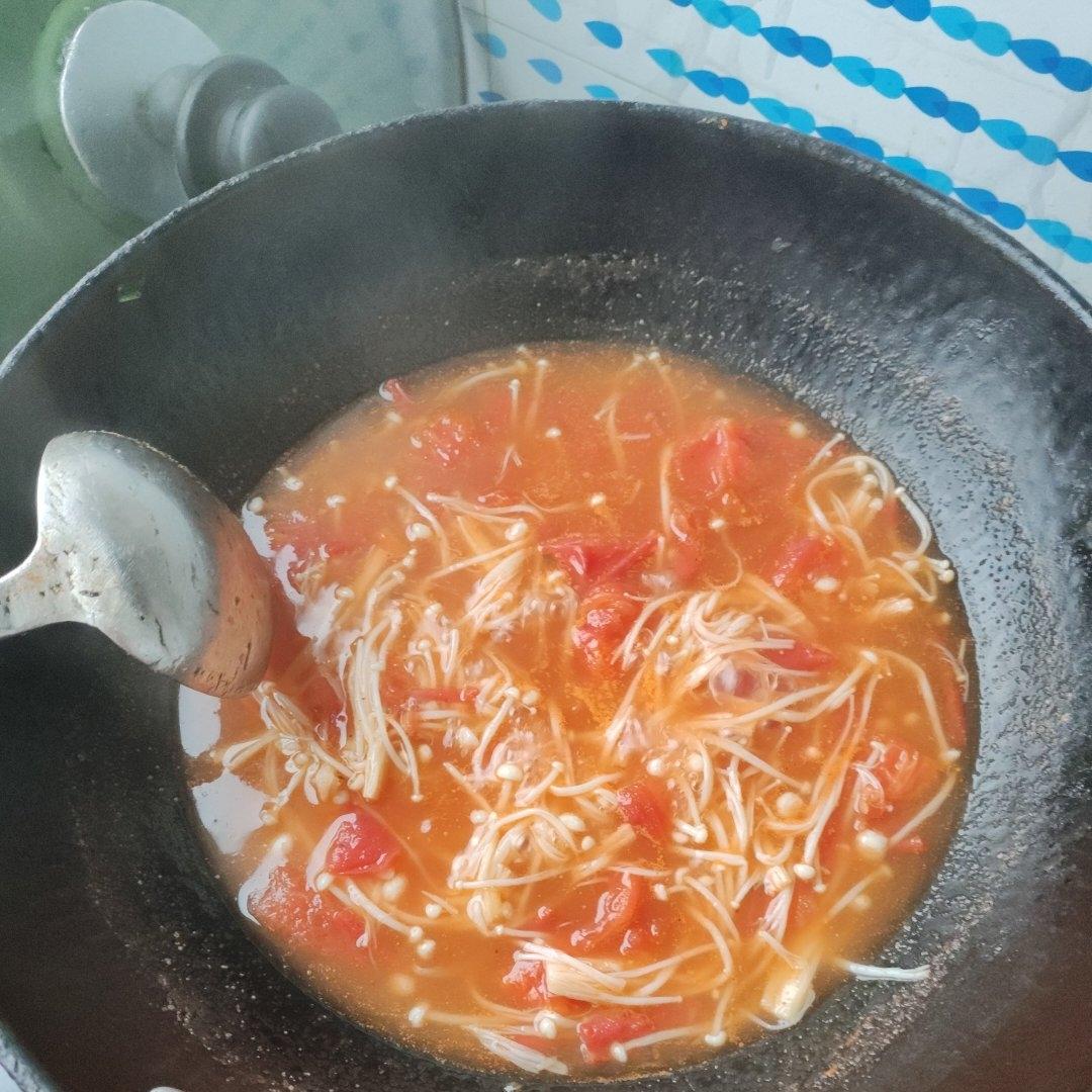 西红柿金针菇汤，超级鲜