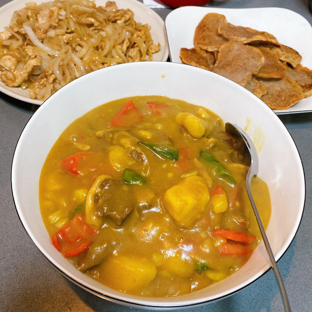 咖喱土豆炖牛腩