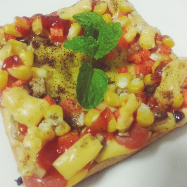 吐司太阳蛋披萨