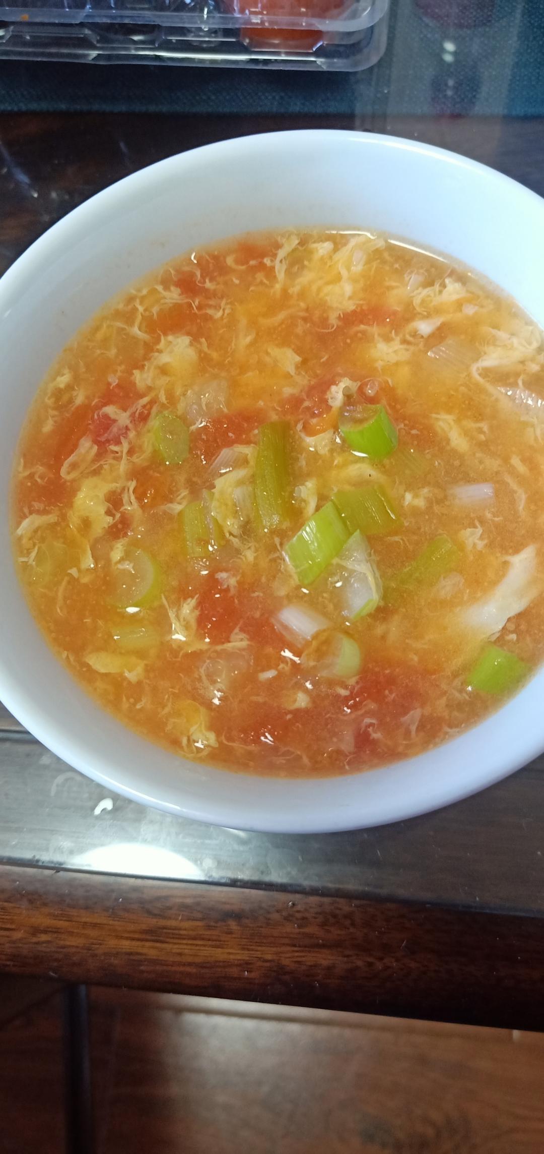 【跟我做不会错】简单又好喝的西红柿鸡蛋汤，家常又营养哦