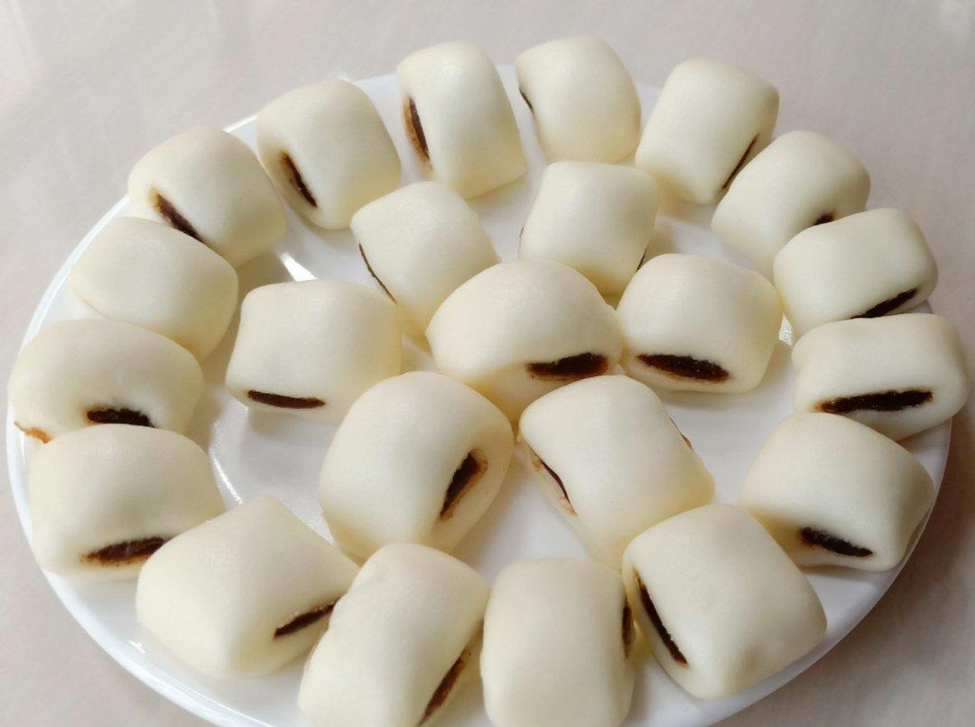 小厨蔡蔡做的奶香夹心小馒头(一次发酵)