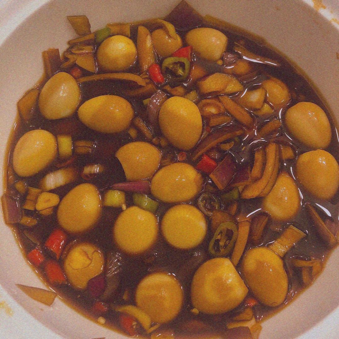 冷泡鹌鹑蛋