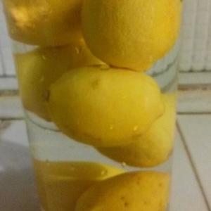 酸甜柠檬醋的做法 步骤3