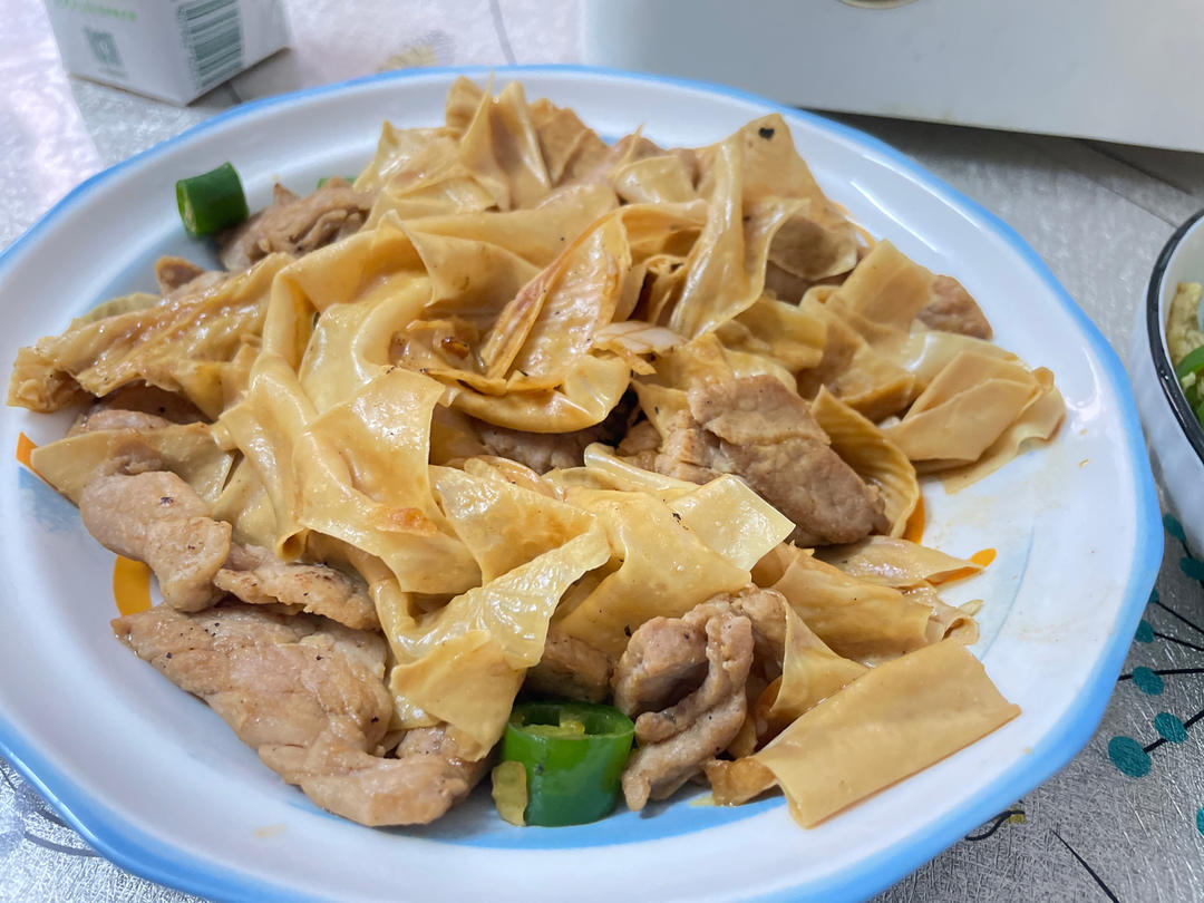 腐竹炒肉