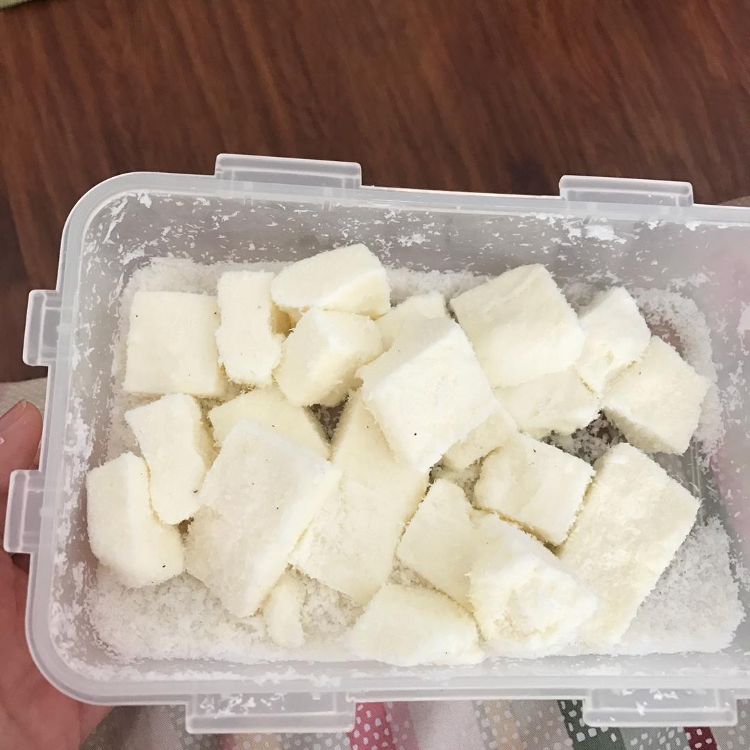完胜85度C牛奶椰丝小方