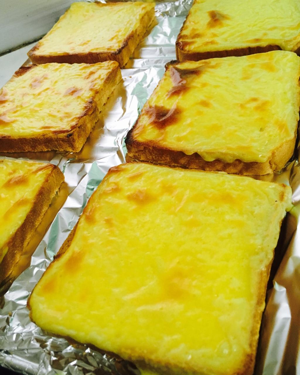 乳酪烤吐司片（十分钟早餐）