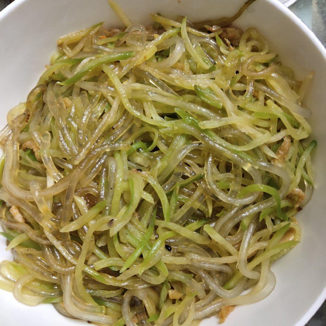 虾皮萝卜炒粉条——青岛的家常菜