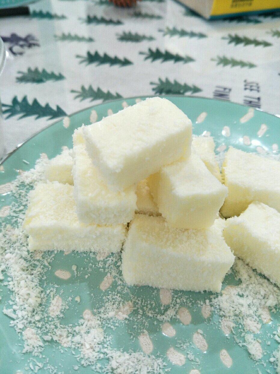 椰蓉牛奶小方