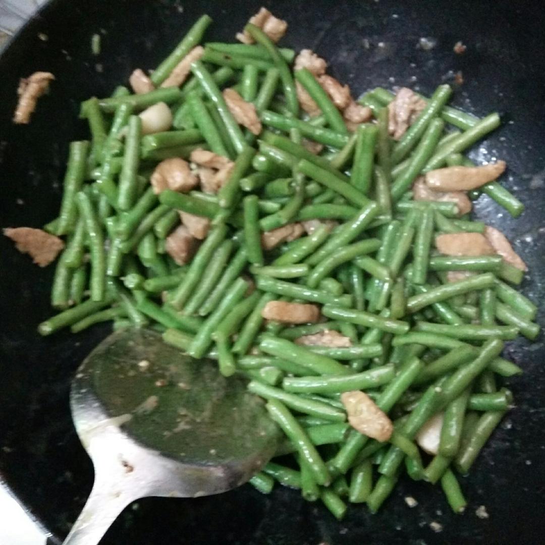 豆角炒肉丝