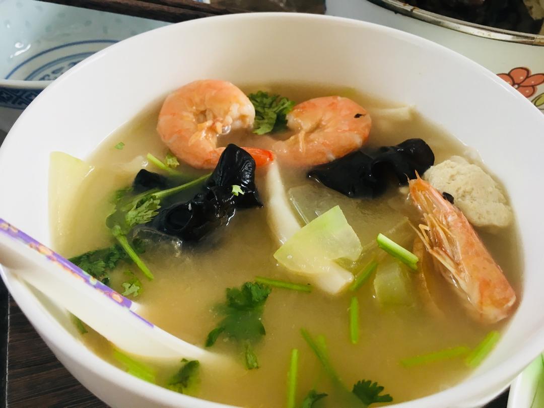 海鲜菇冬瓜薏米汤