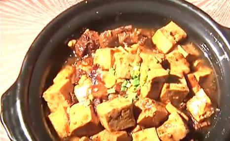 三绝牛肉炖豆腐  黄金搭配营养全的做法