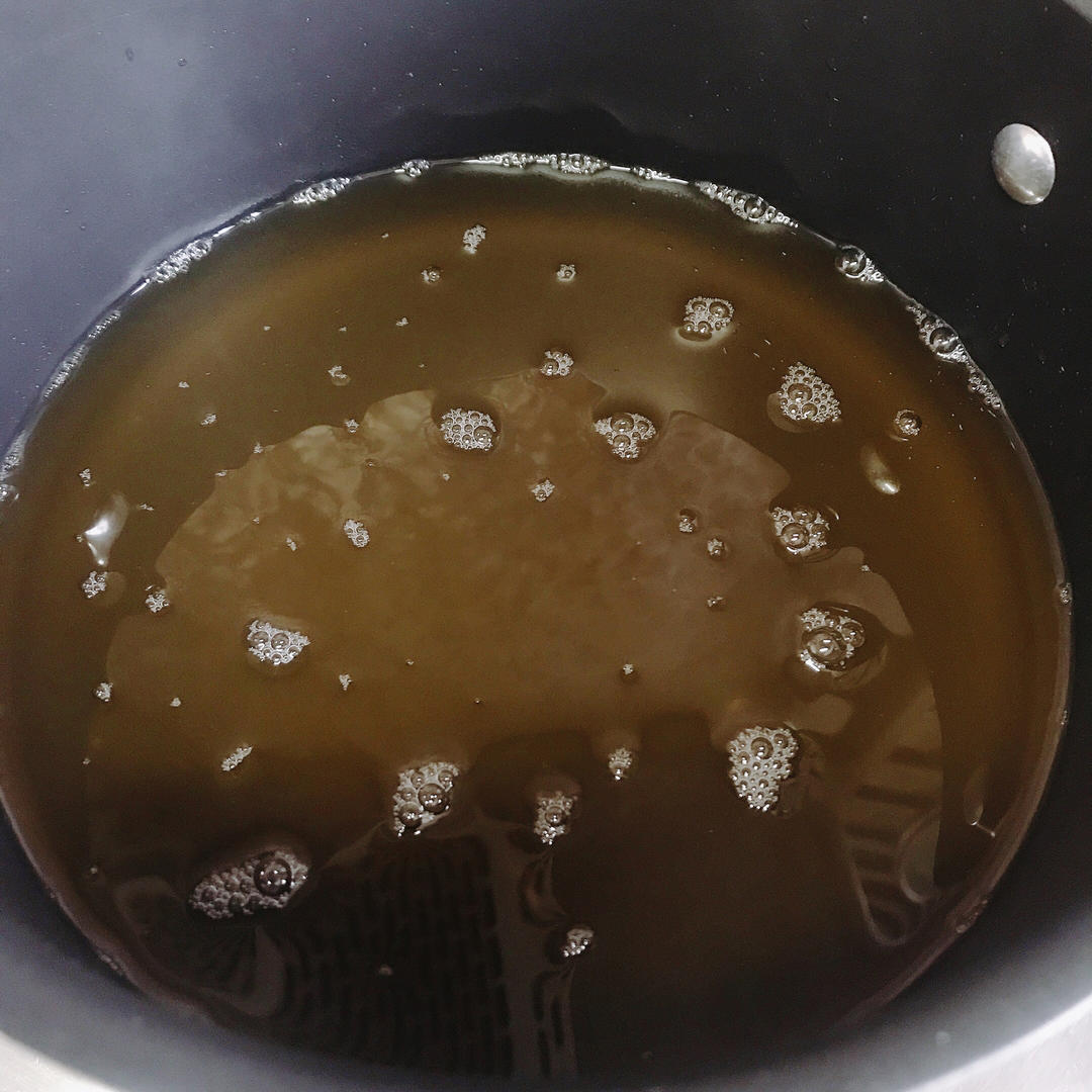 洁白如雪的水熬猪油