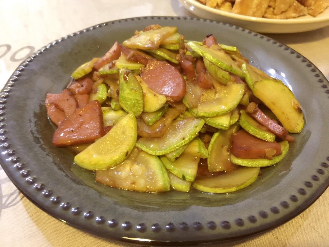 角瓜炒火腿肠