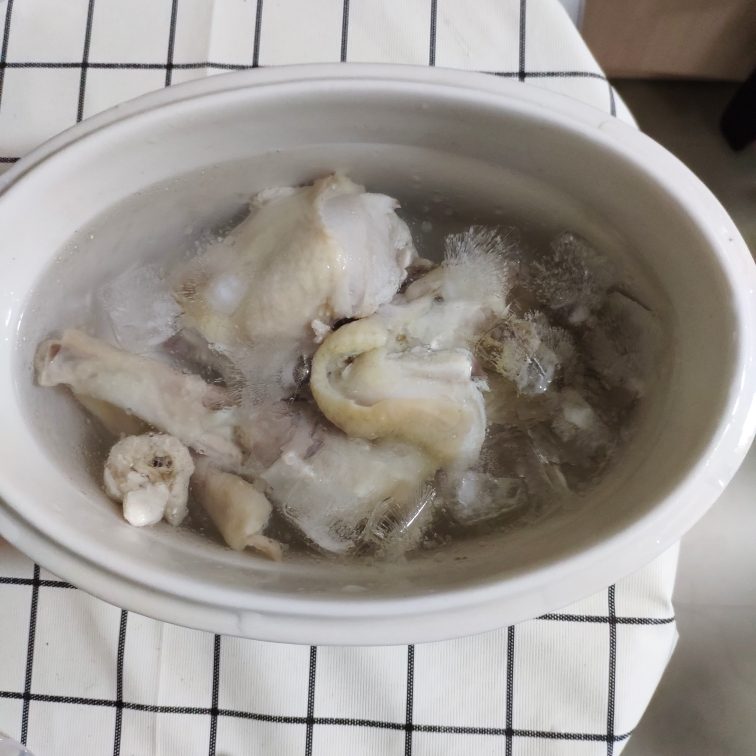 凉拌手撕鸡—附万能调料汁制作方法的做法 步骤3