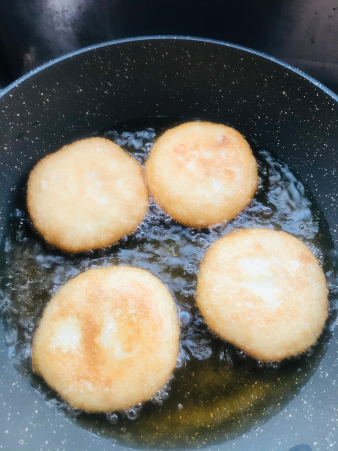 东北油炸糕（糯米粉豆沙馅儿）不翻车很简单