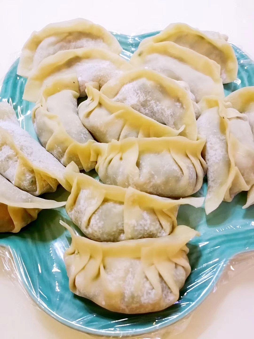 荠菜鲜肉饺子