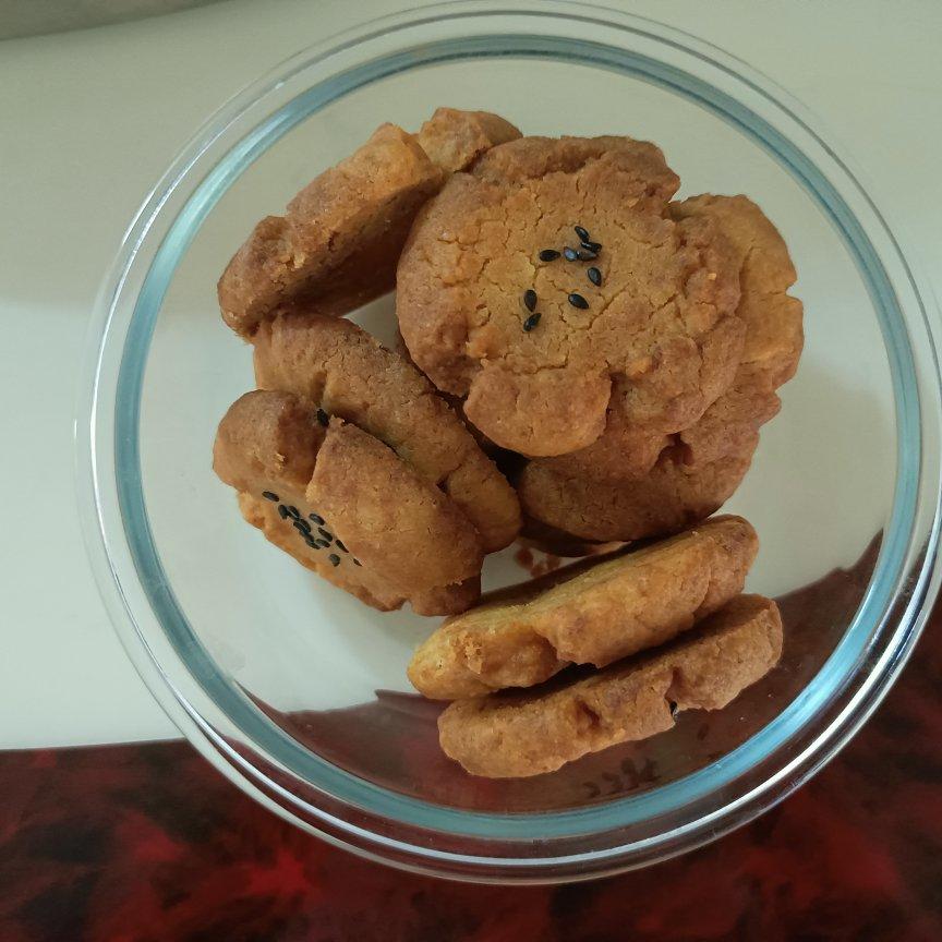 轻轻一按就碎掉的原味桃酥（不输猪油版）