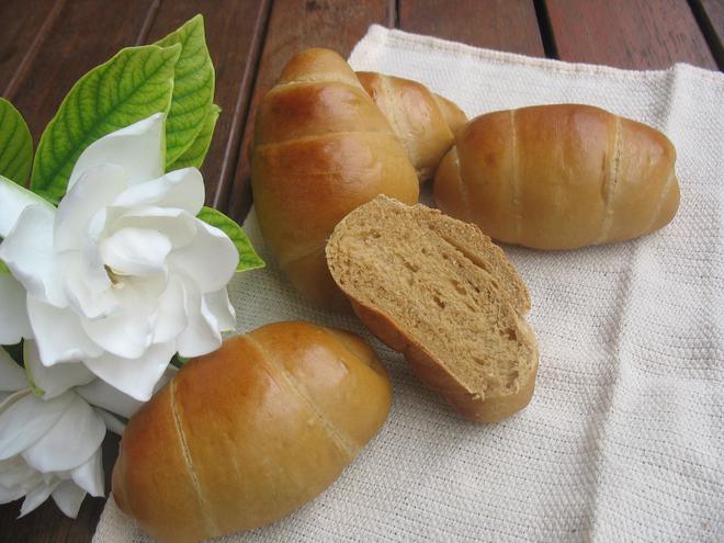 天然酵母之黑糖面包卷的做法