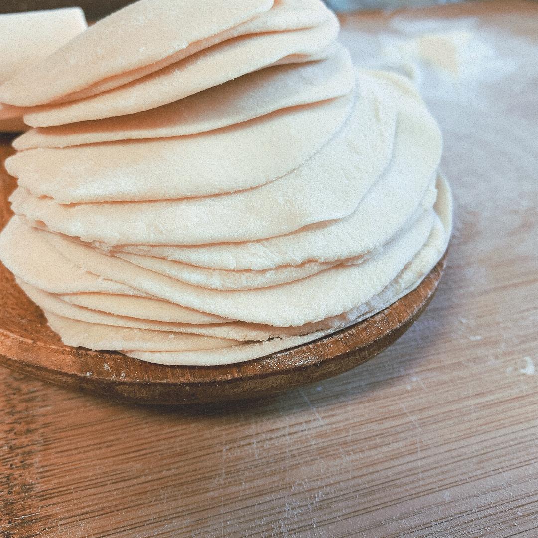 不麻烦原汁原味韭菜鸡蛋饺子🥟的做法 步骤5