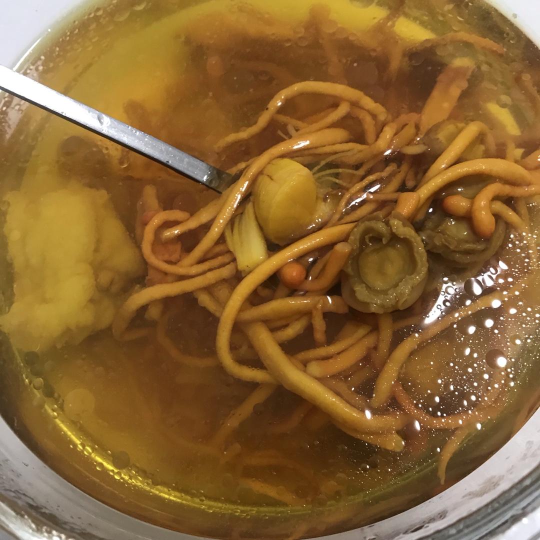 虫草花鲍鱼汤